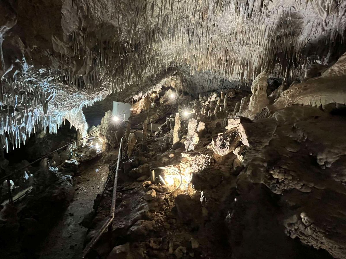 260429-21 Snezhanka Cave